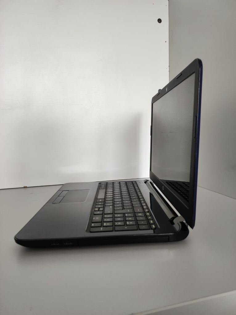 LAPTOP HP 15-AQ002lA